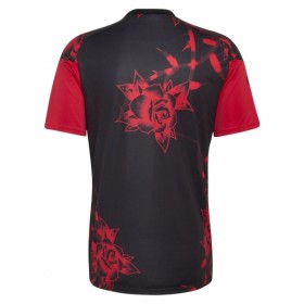 Manchester United Rose Pre-Match Shirt 2026-27