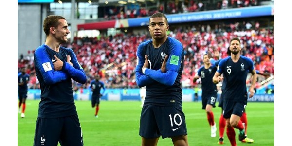 Mbappé scoort twee keer terwijl Frankrijk Zuid-Afrika verslaat