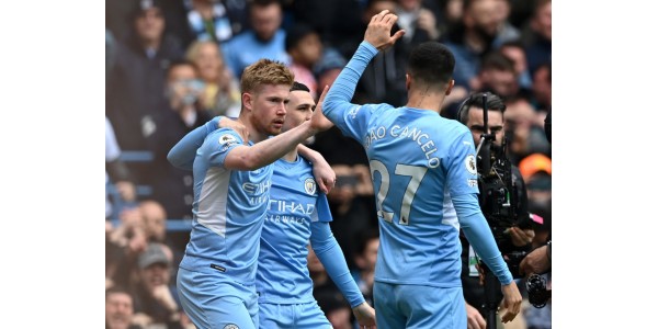 Bayern overstuur, Manchester City rilt