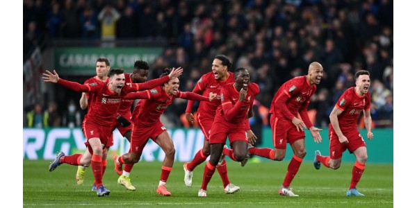 Liverpool bereikt halve finales