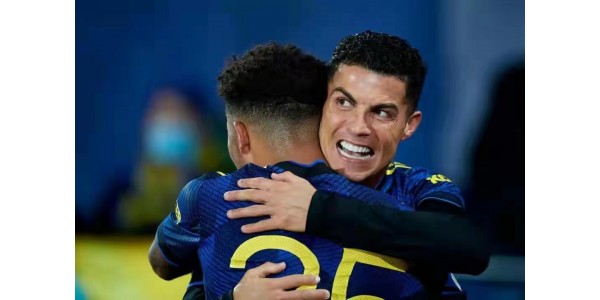 Cristiano Ronaldo maakte zijn 799e doelpunt in zijn carrière en schreef opnieuw geschiedenis