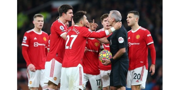 Manchester United zit diep in de problemen