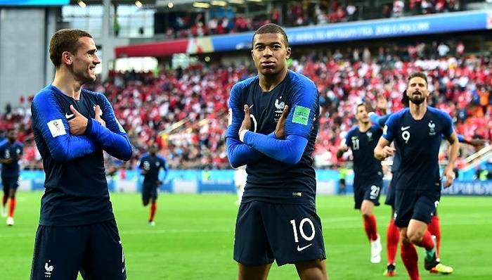 Mbappé scoort twee keer terwijl Frankrijk Zuid-Afrika verslaat