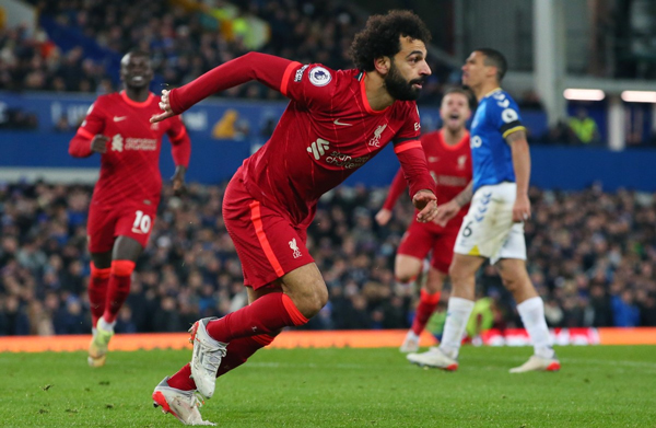 Liverpool wint weer