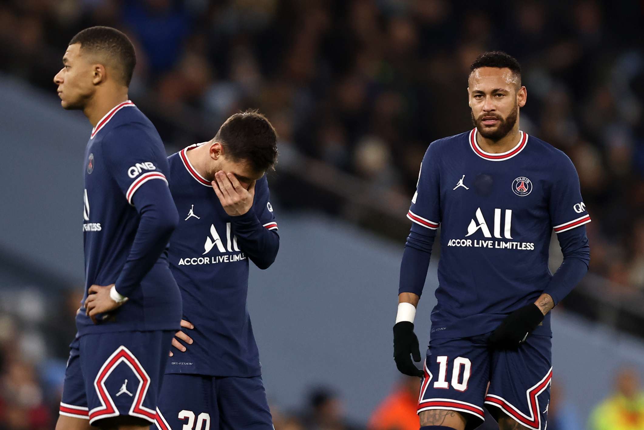 Messi zwijgt, Mbappé kan Paris Saint-Germain niet beter maken