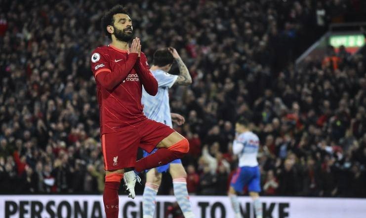 Salah's uitbarsting zet Benzema onder druk