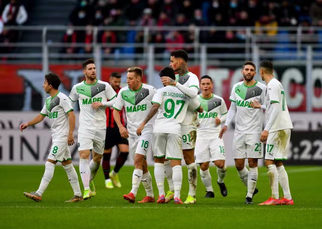 Juventus en Milan zijn in elkaar geslagen, wie beïnvloedt de koers van de competitie?