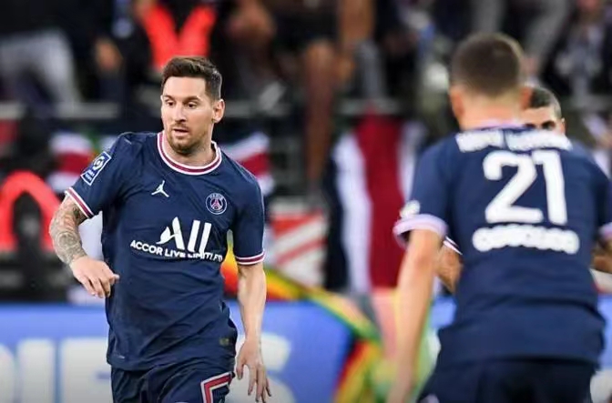 Messi wordt op één na laatste in het team